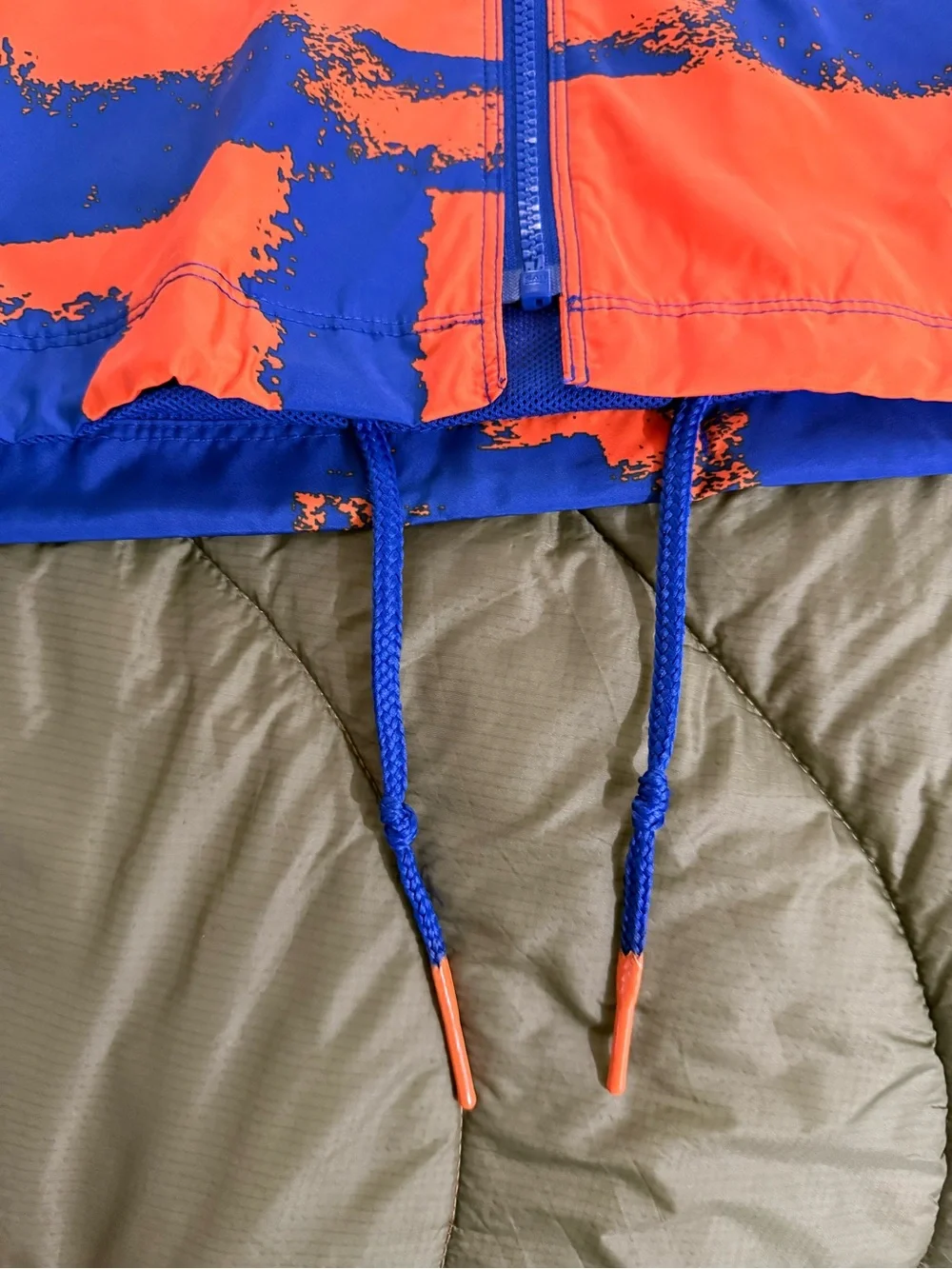 Nike x NBA NYK Men's Hooded Windbreaker with Mesh Liner